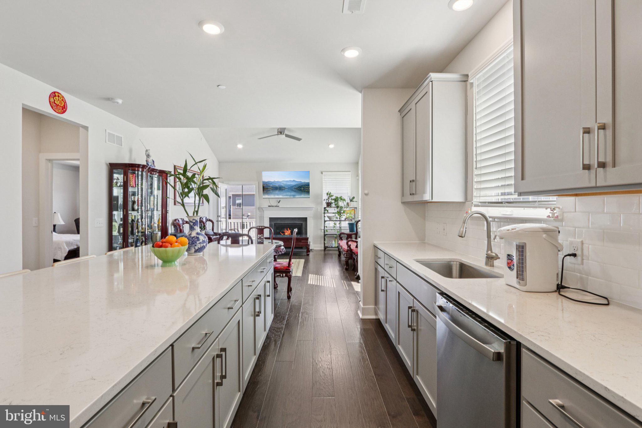 EXTON GROVE - Residential