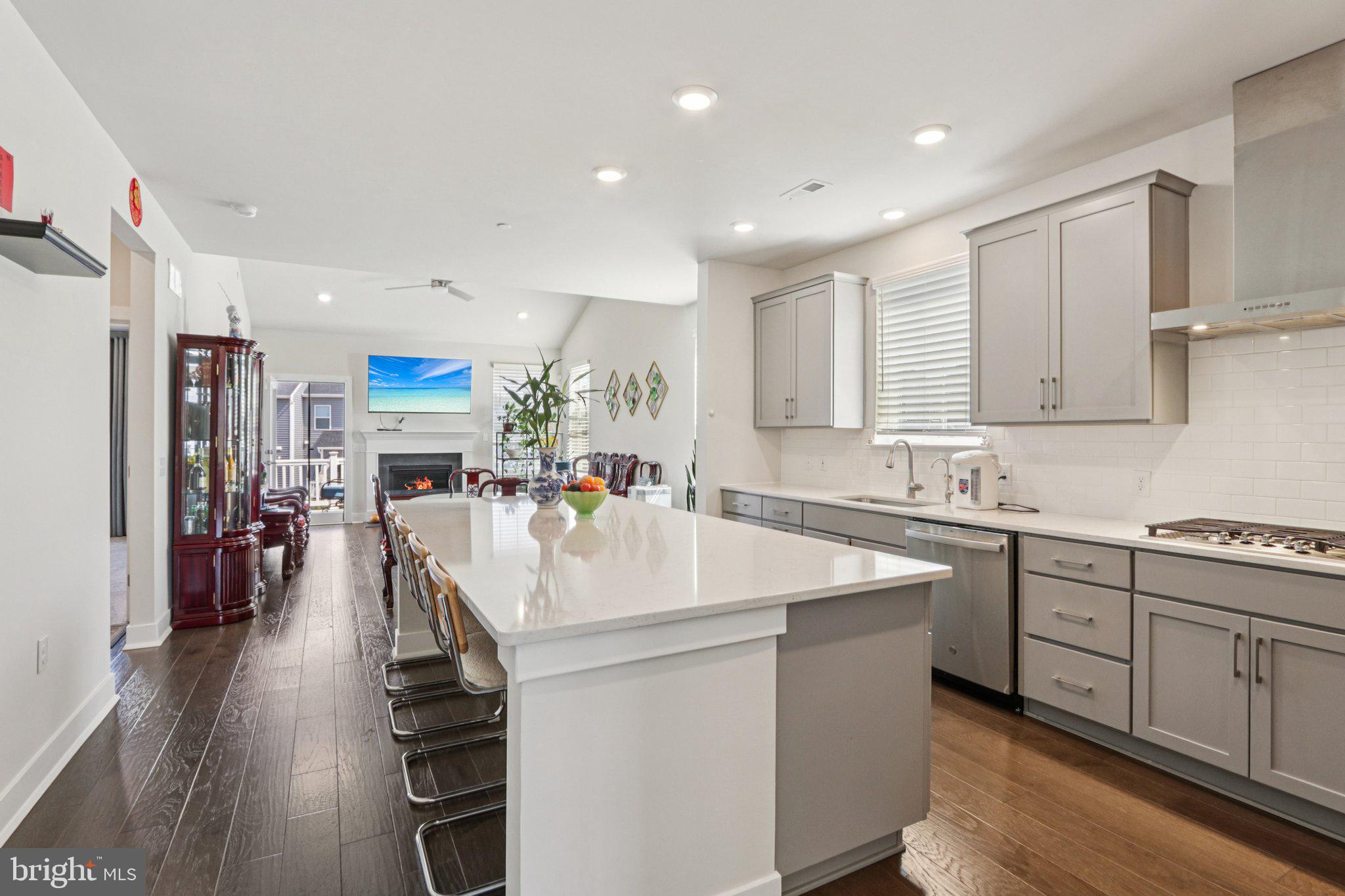 EXTON GROVE - Residential