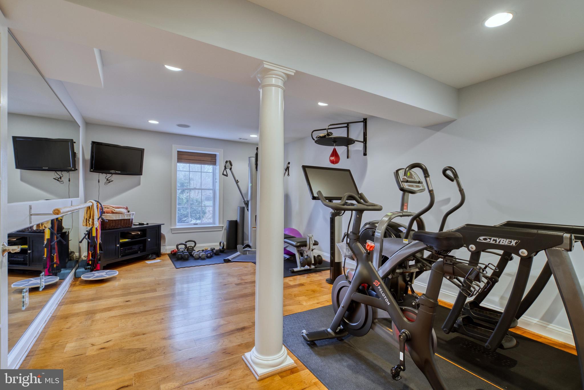 DOGWOOD FARM - Residential