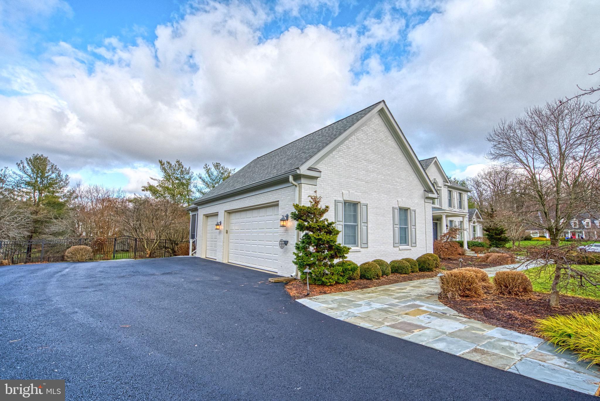 DOGWOOD FARM - Residential