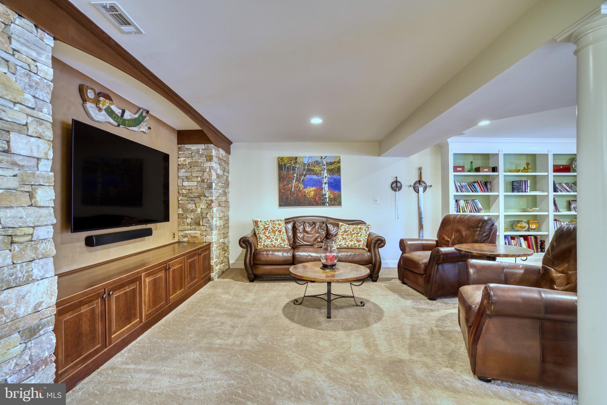 DOGWOOD FARM - Residential