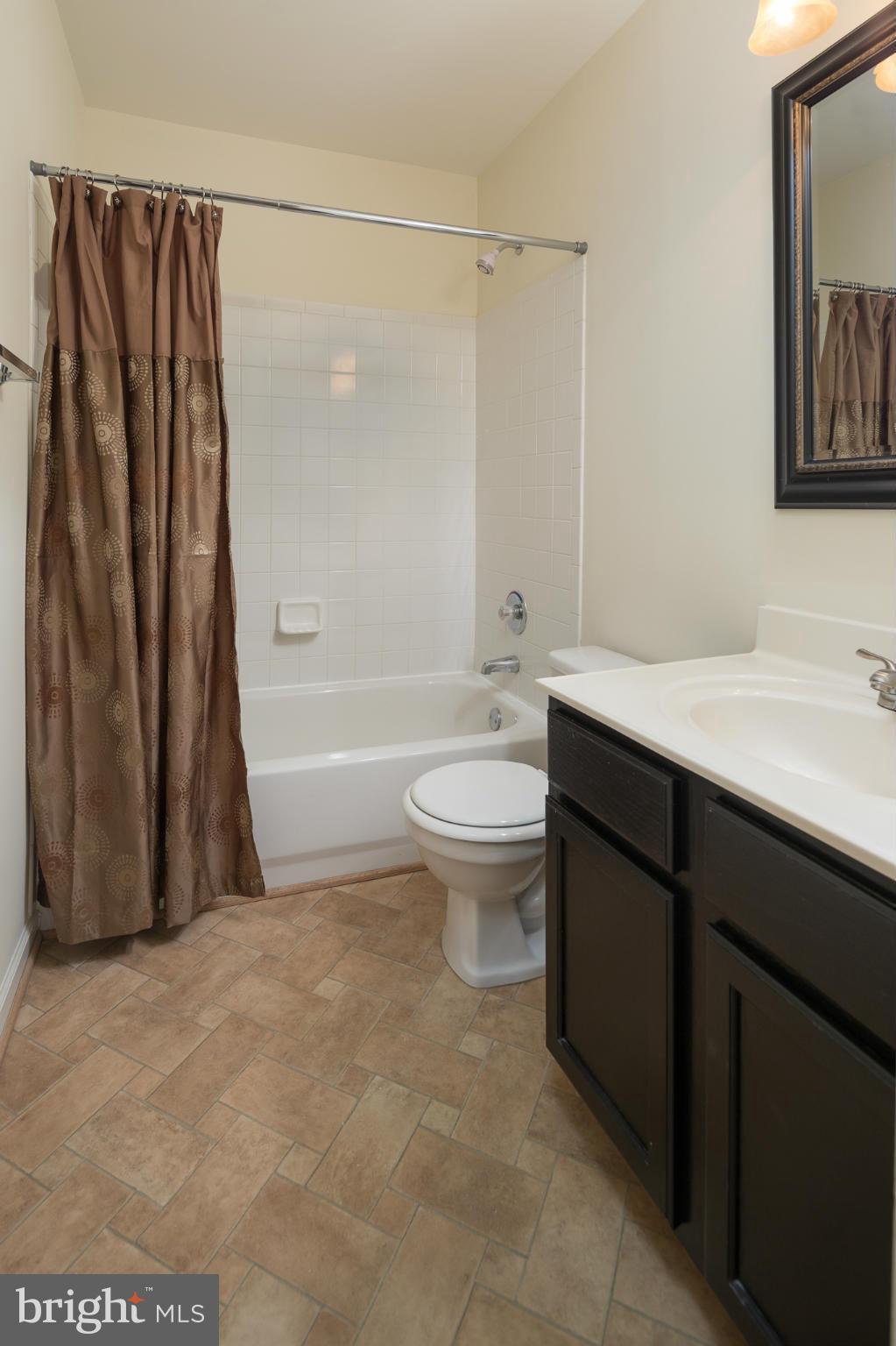 TOWNES OF VANDERBILT - Residential