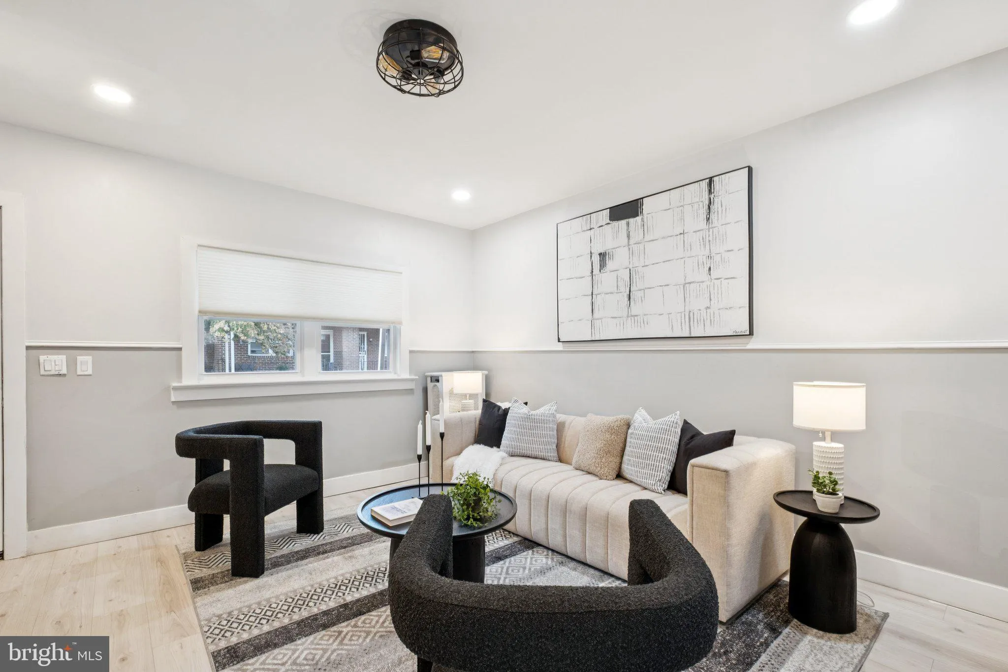 Philadelphia, Pennsylvania 19146, United States, 3 Bedrooms Bedrooms, ,1 BathroomBathrooms,Residential,Contingent,202891