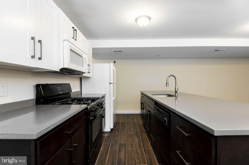 Photo of 2006 Walnut Street #3, PHILADELPHIA, PA 19103 (MLS # PAPH2542548)