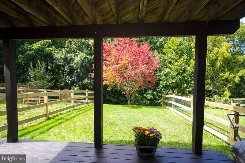 CONSTANT FRIENDSHIP - Residential