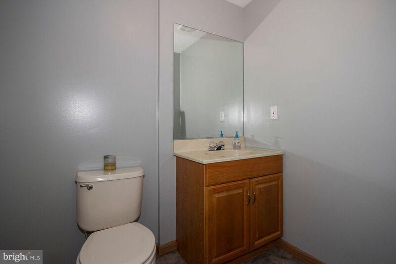 CONSTANT FRIENDSHIP - Residential