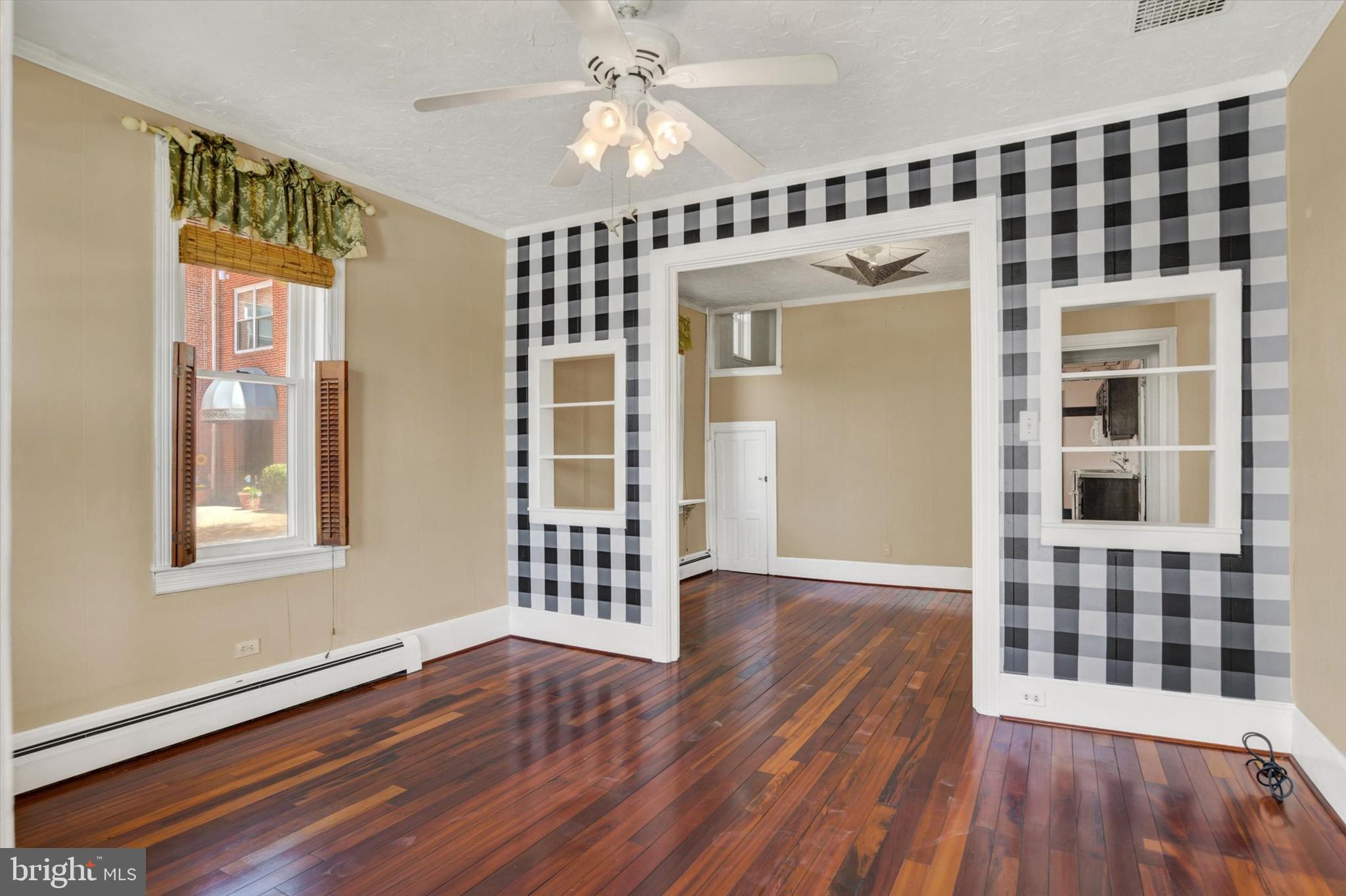 ELIZABETHTOWN BOROUGH - Residential