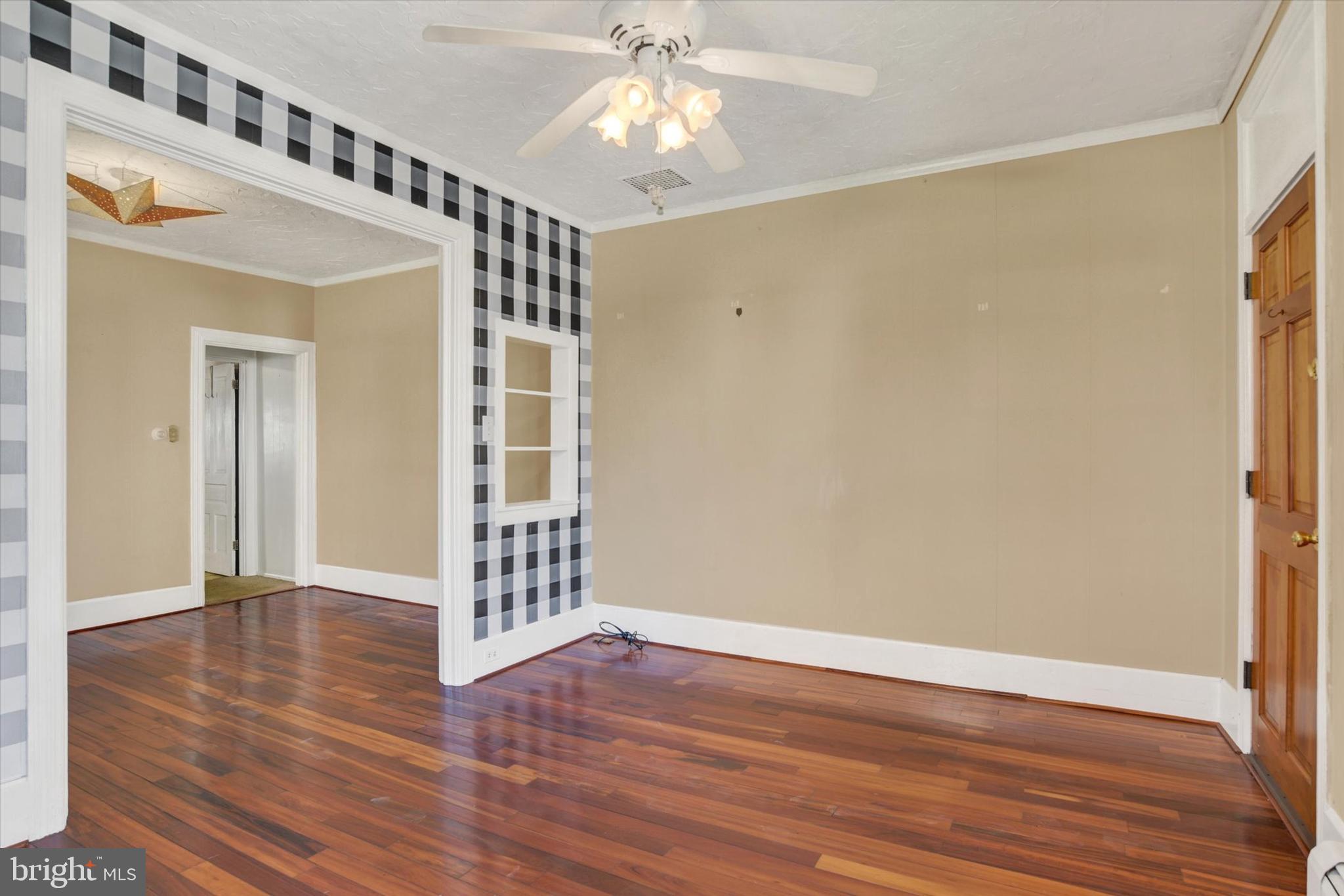 ELIZABETHTOWN BOROUGH - Residential