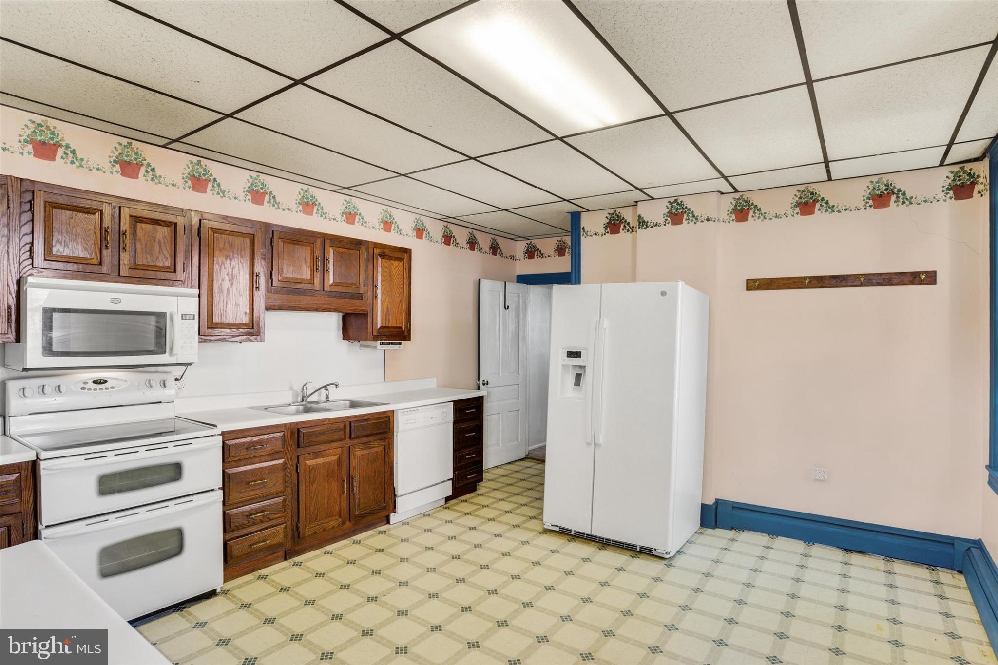 ELIZABETHTOWN BOROUGH - Residential