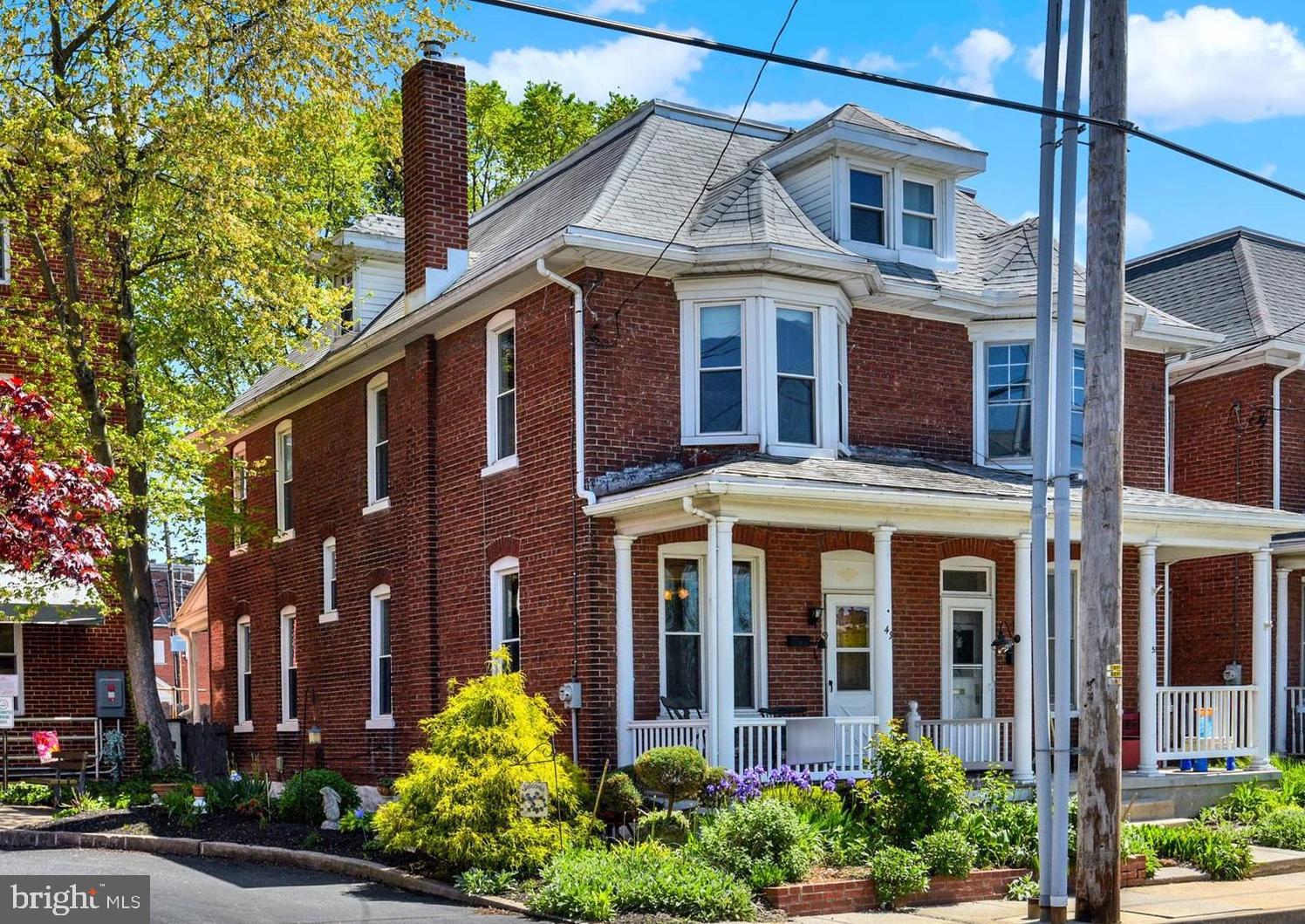 ELIZABETHTOWN BOROUGH - Residential