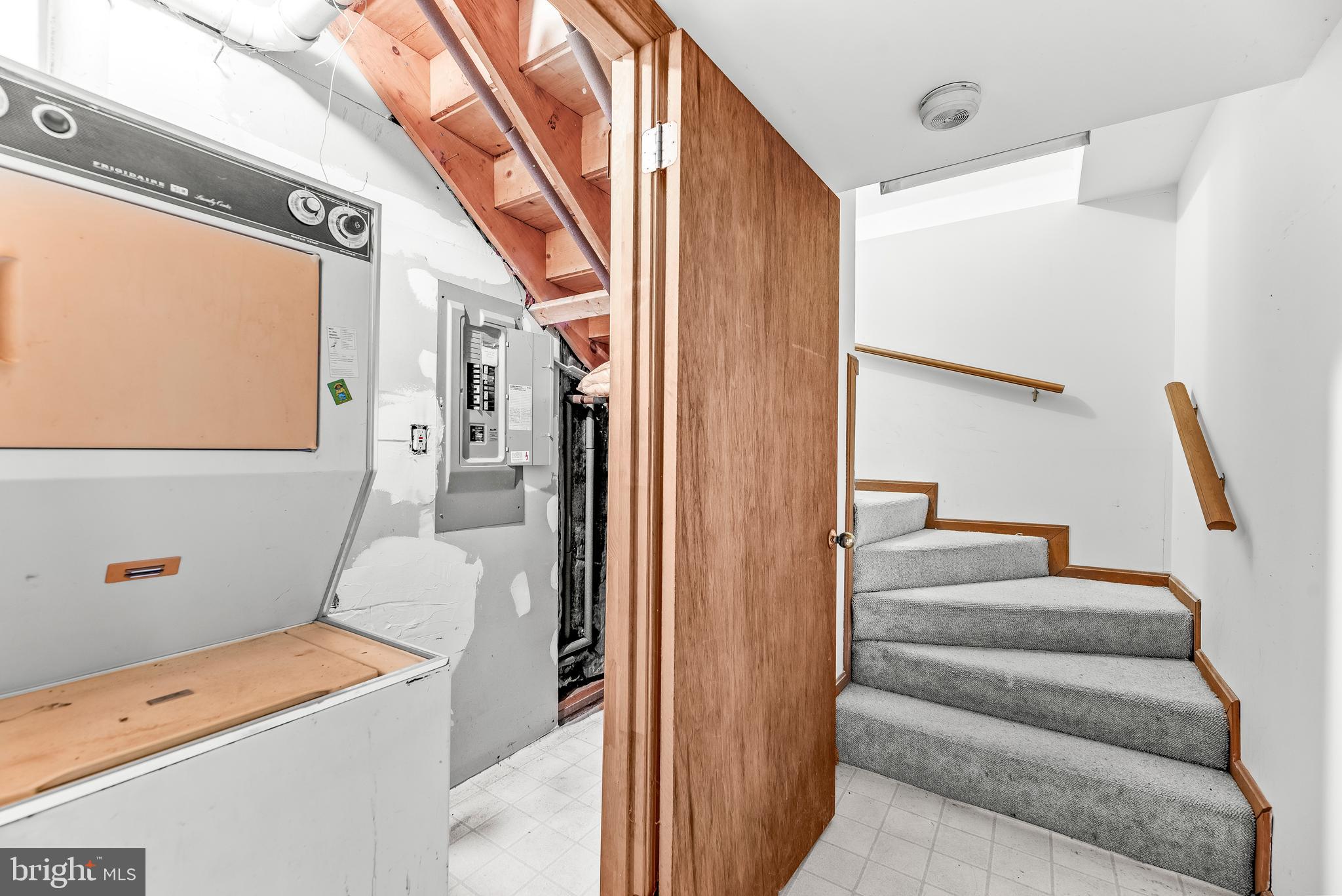 HARBOR LIGHT BEACH - Residential