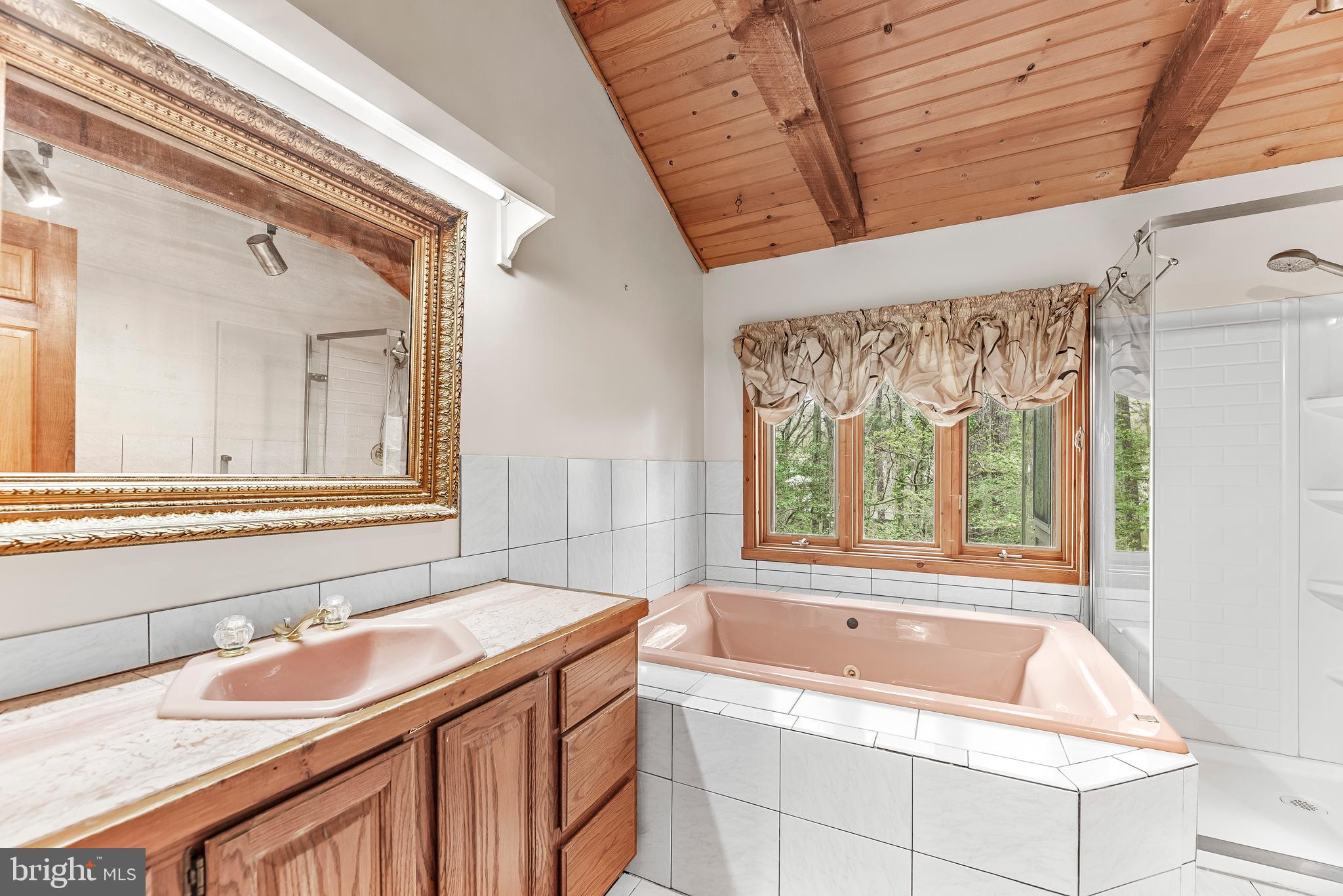 HARBOR LIGHT BEACH - Residential