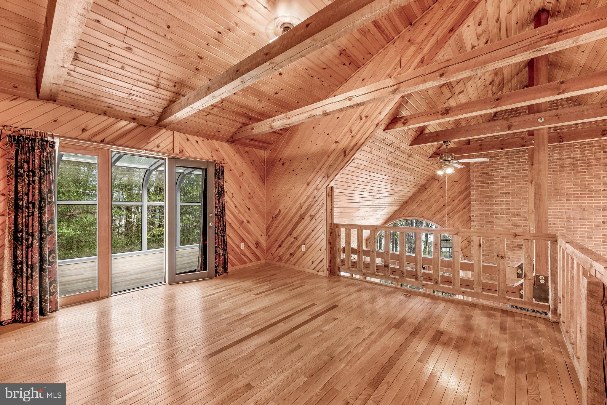 HARBOR LIGHT BEACH - Residential