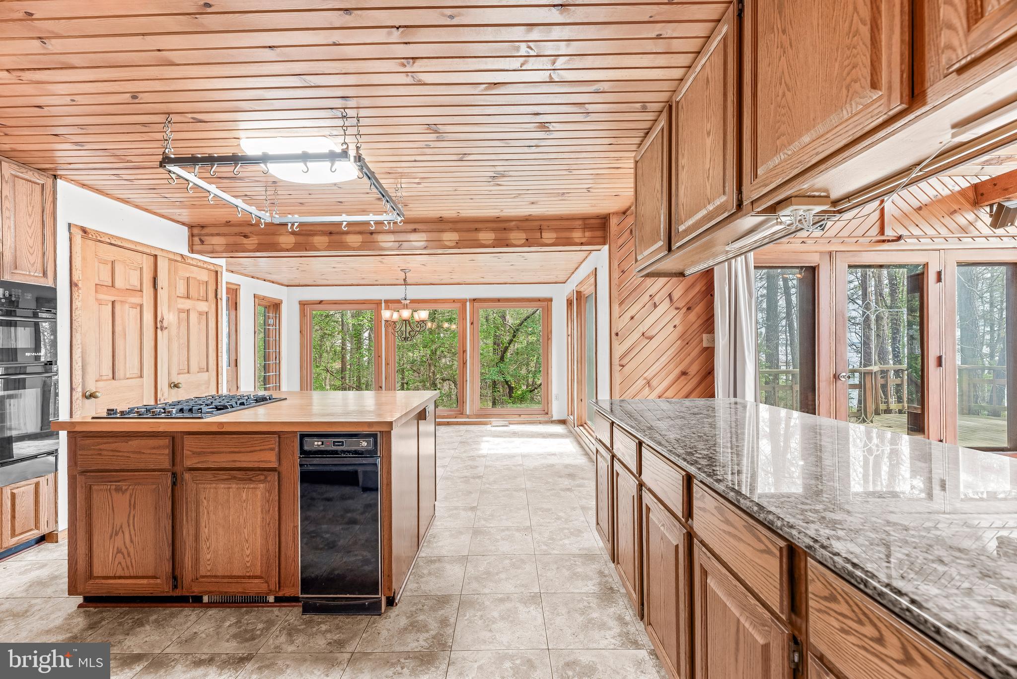 HARBOR LIGHT BEACH - Residential