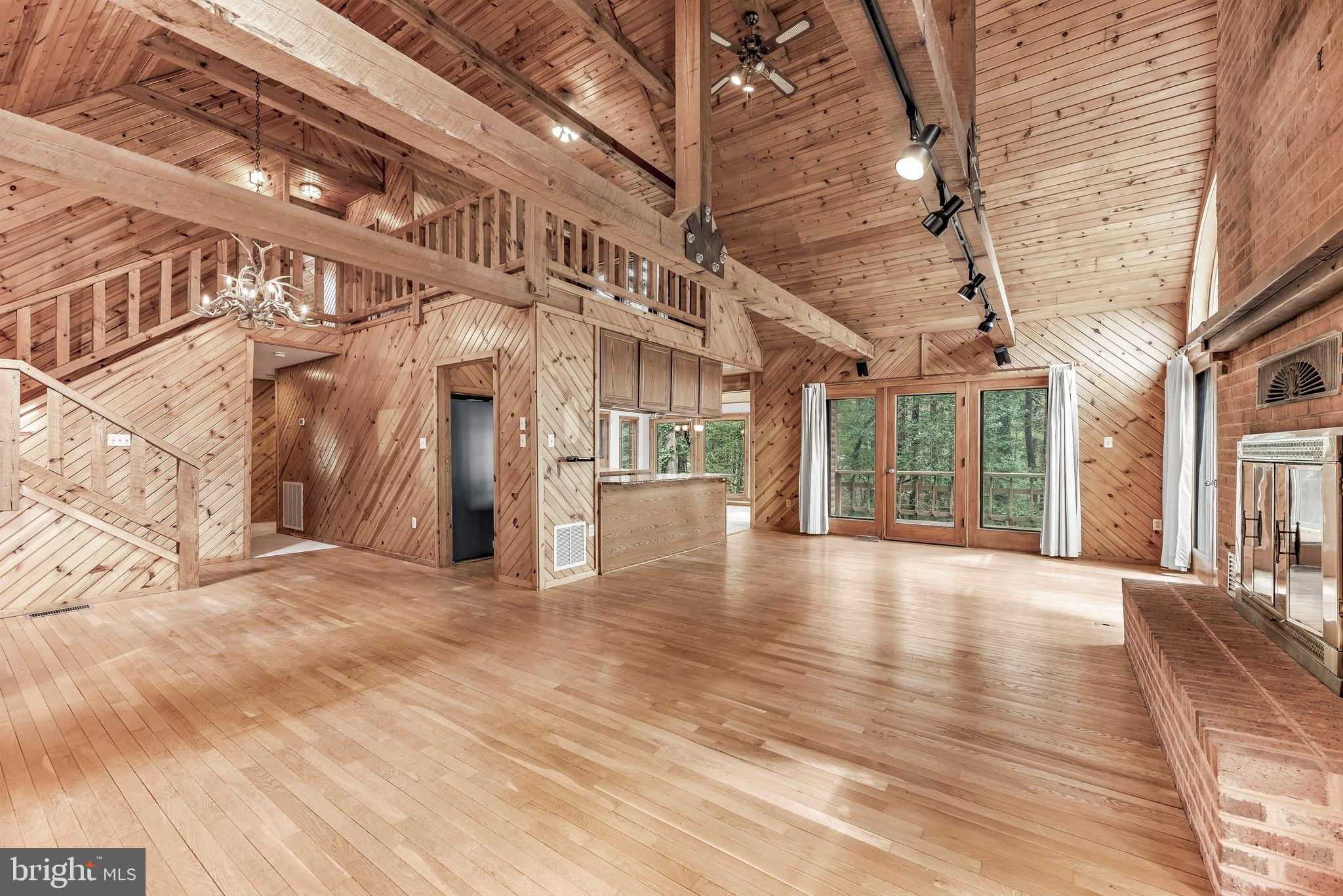 HARBOR LIGHT BEACH - Residential