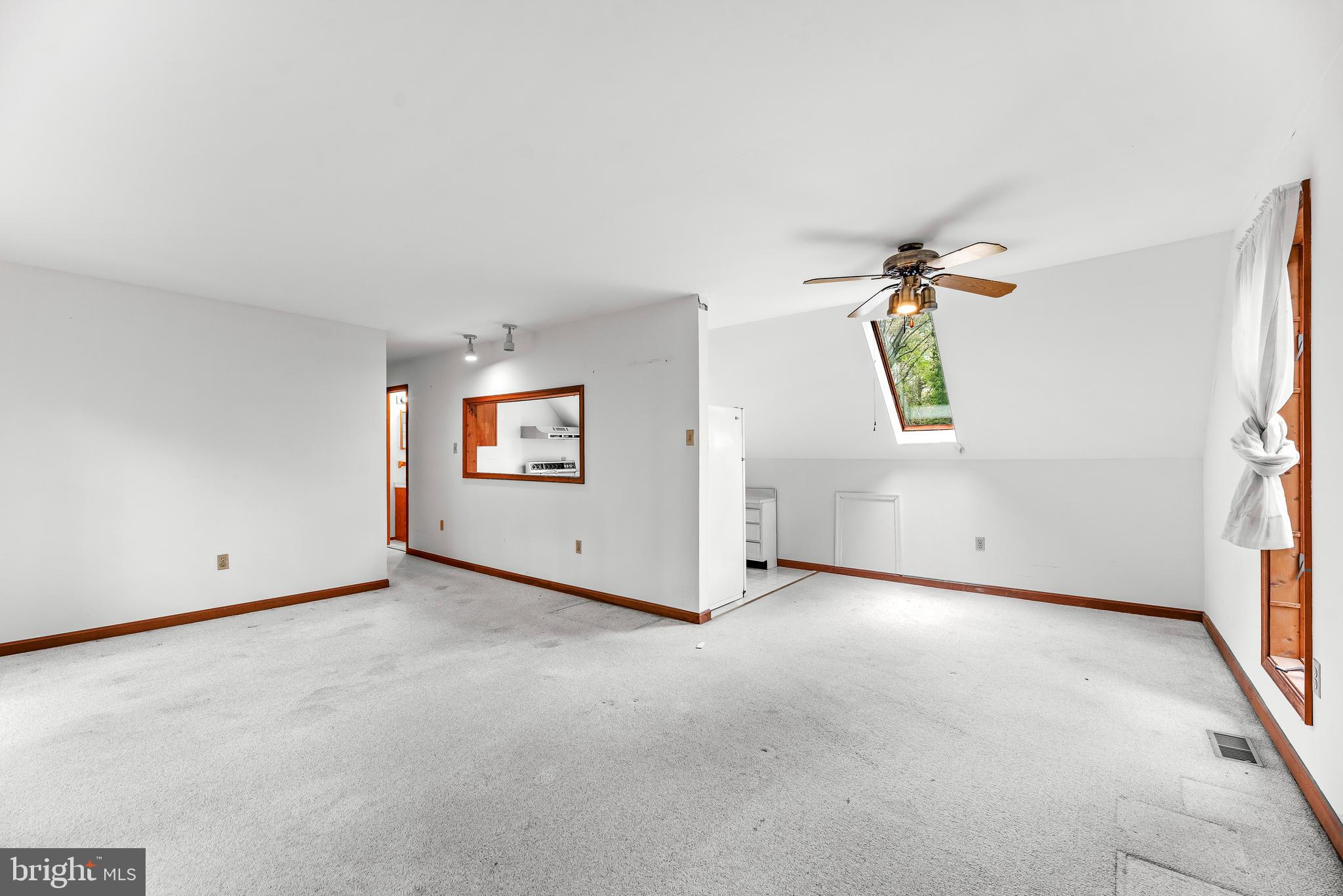 HARBOR LIGHT BEACH - Residential