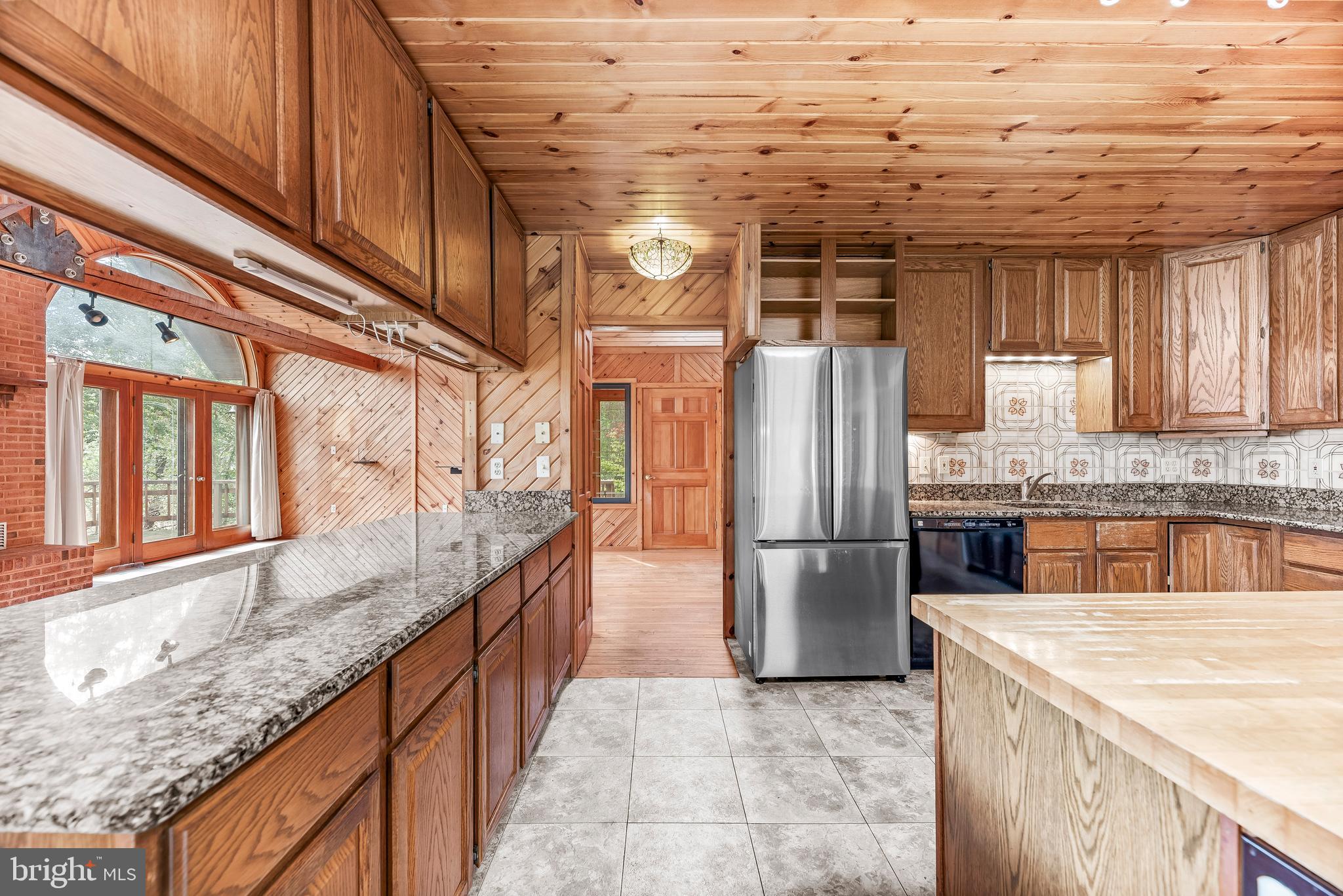 HARBOR LIGHT BEACH - Residential