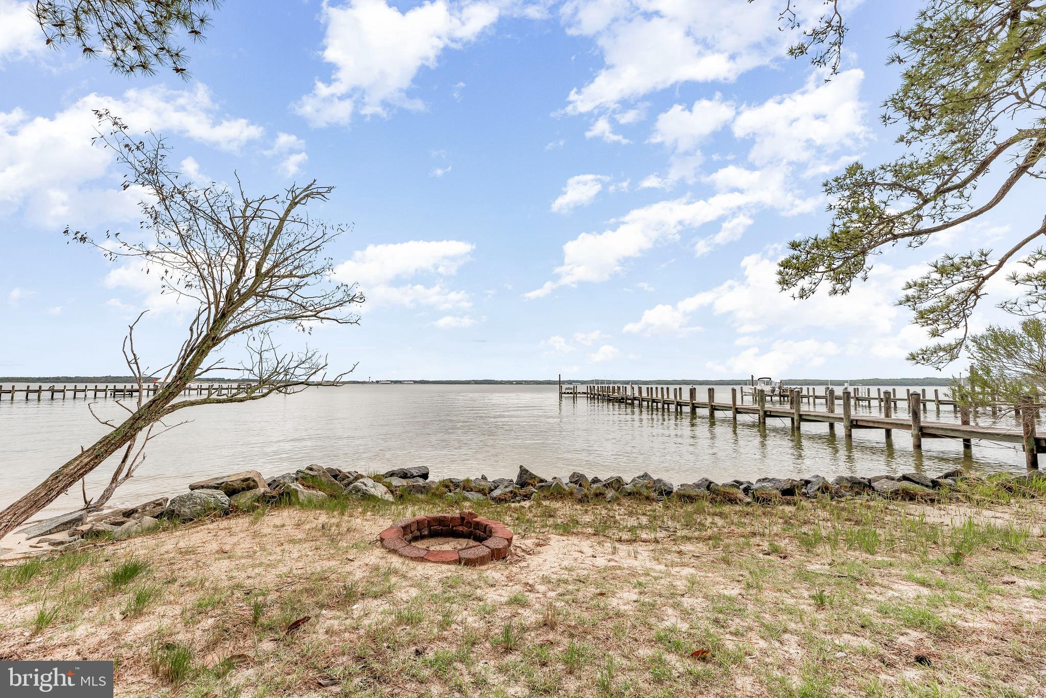 HARBOR LIGHT BEACH - Residential