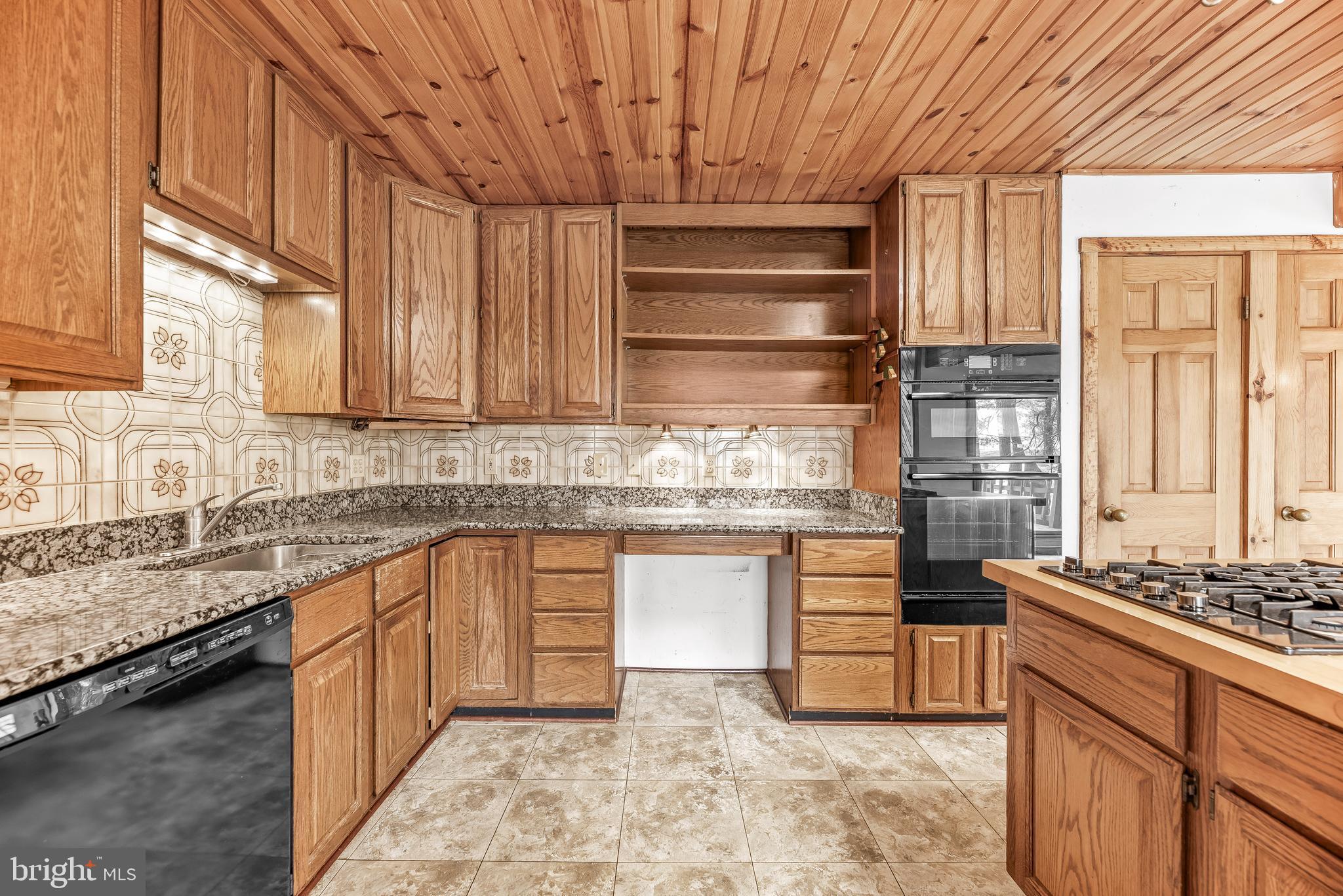 HARBOR LIGHT BEACH - Residential