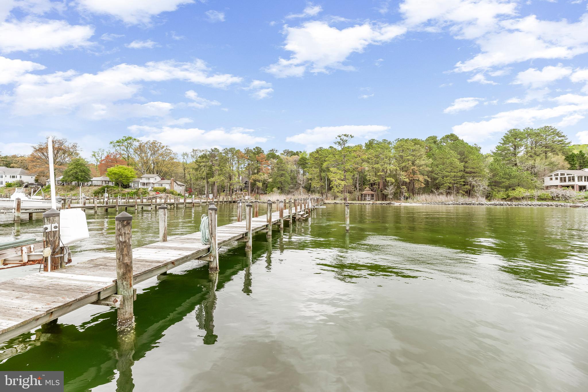 HARBOR LIGHT BEACH - Residential