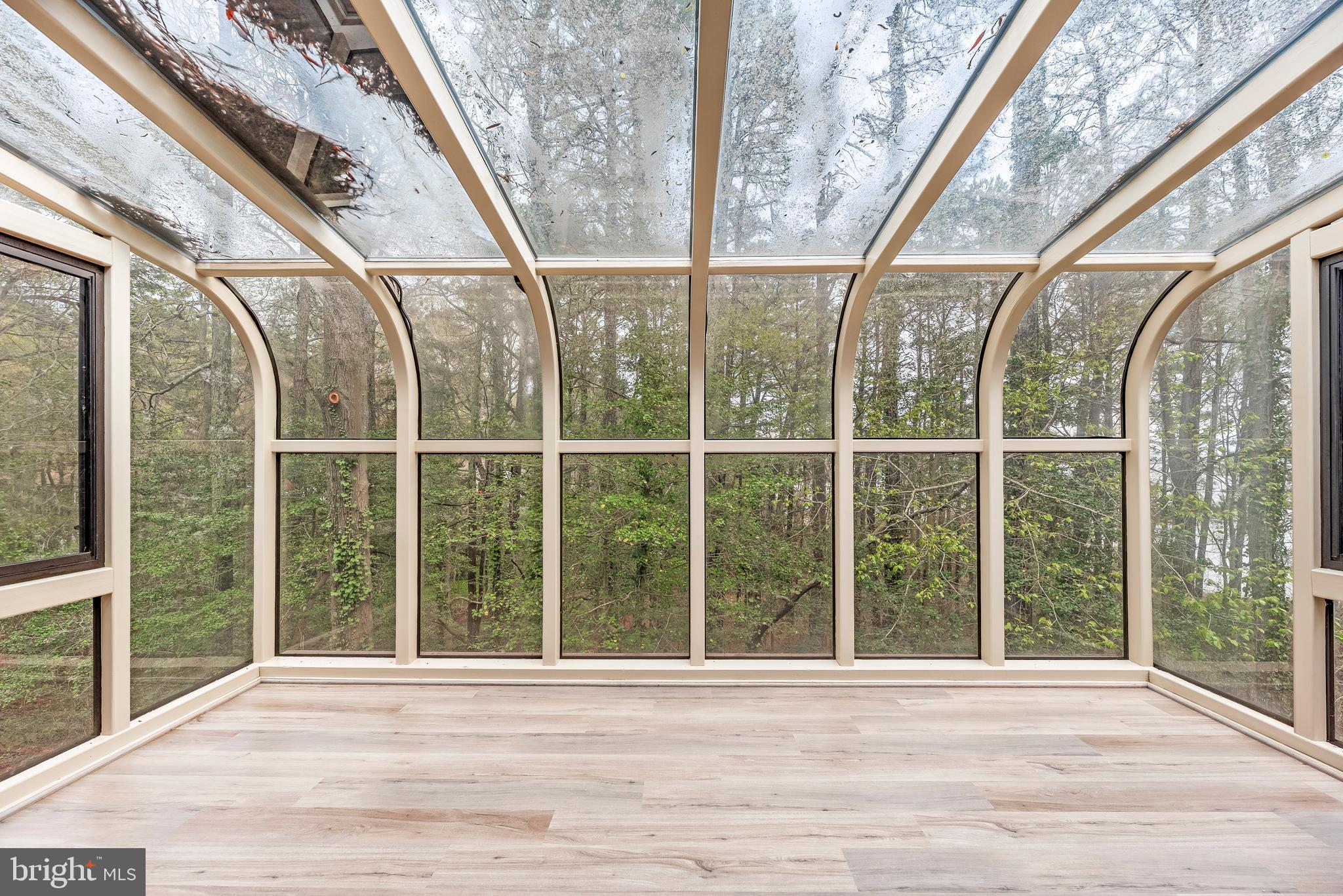 HARBOR LIGHT BEACH - Residential