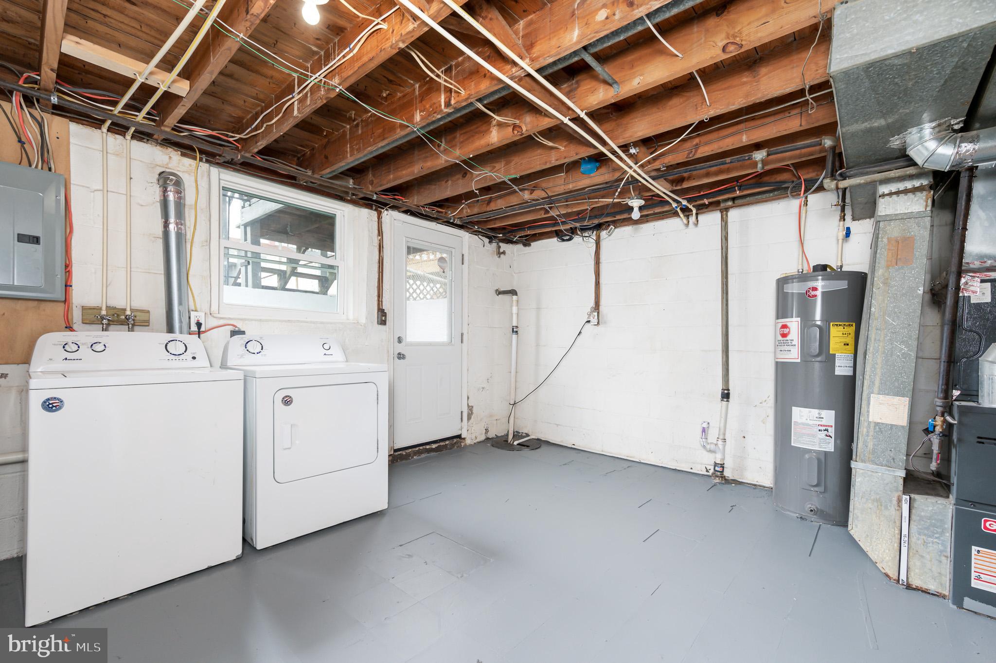 EASTFIELD - Residential Lease