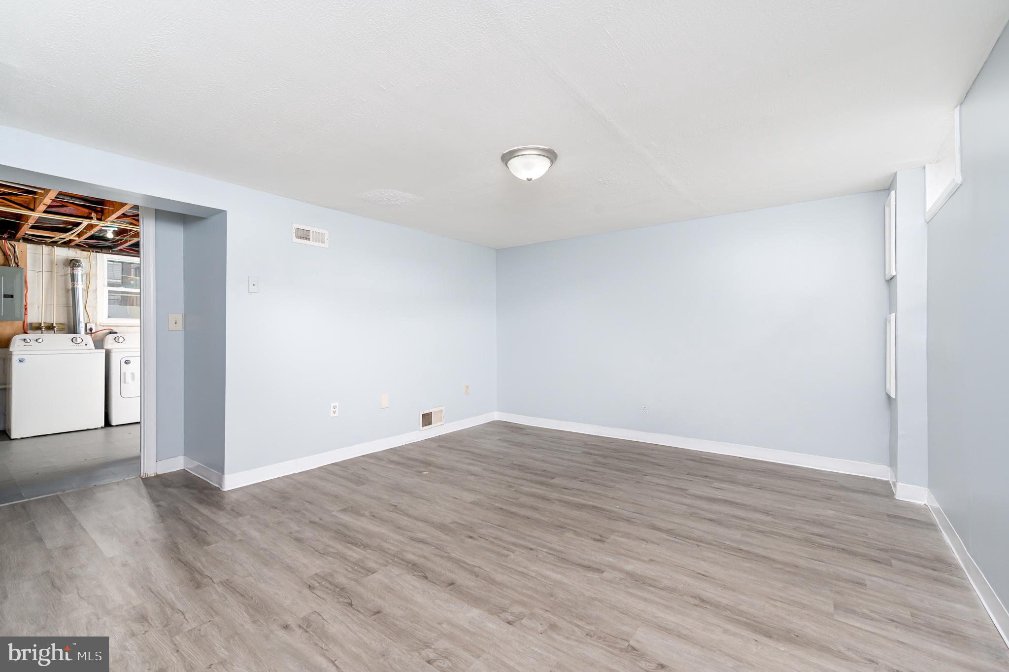 EASTFIELD - Residential Lease