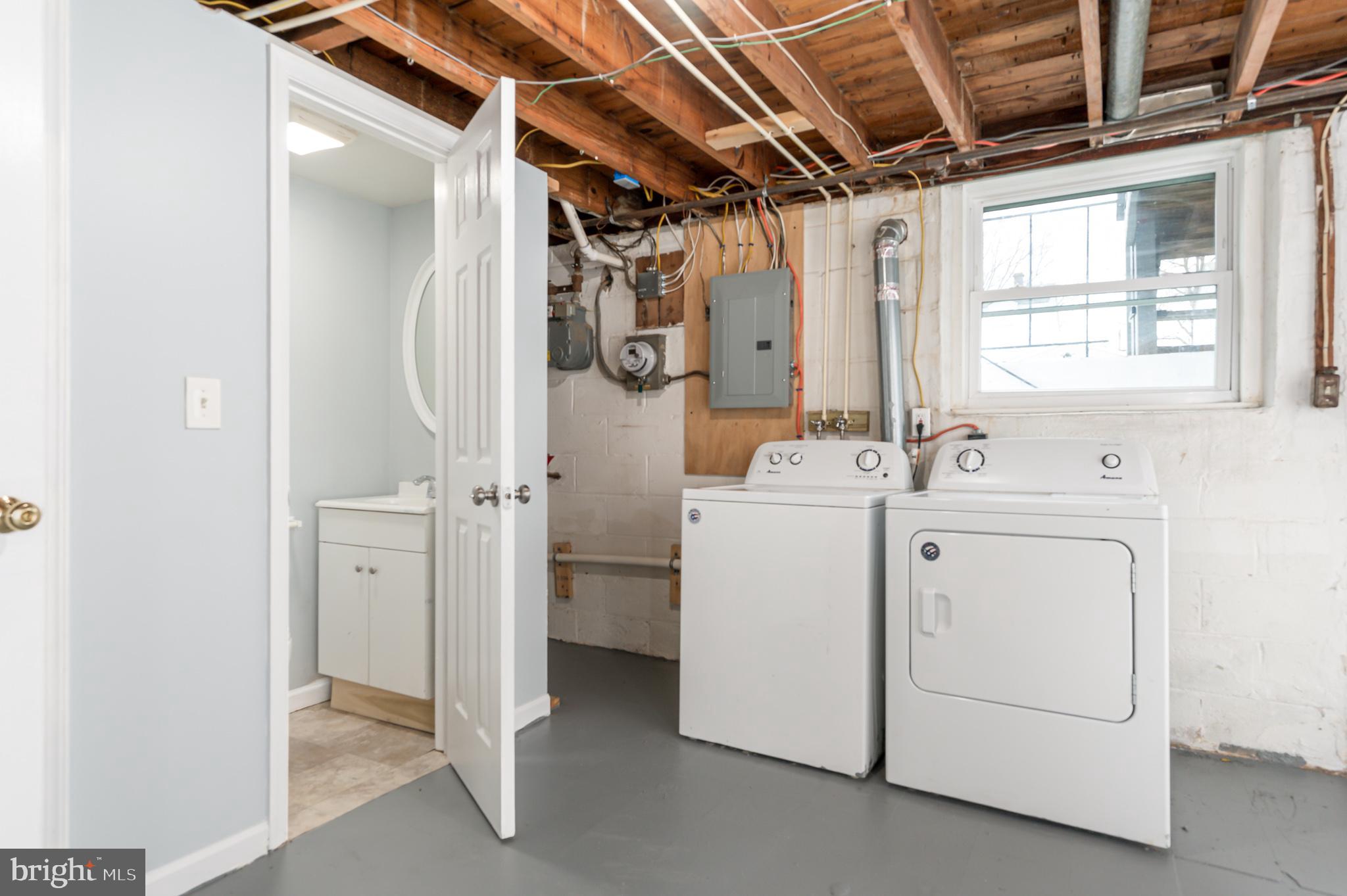 EASTFIELD - Residential Lease