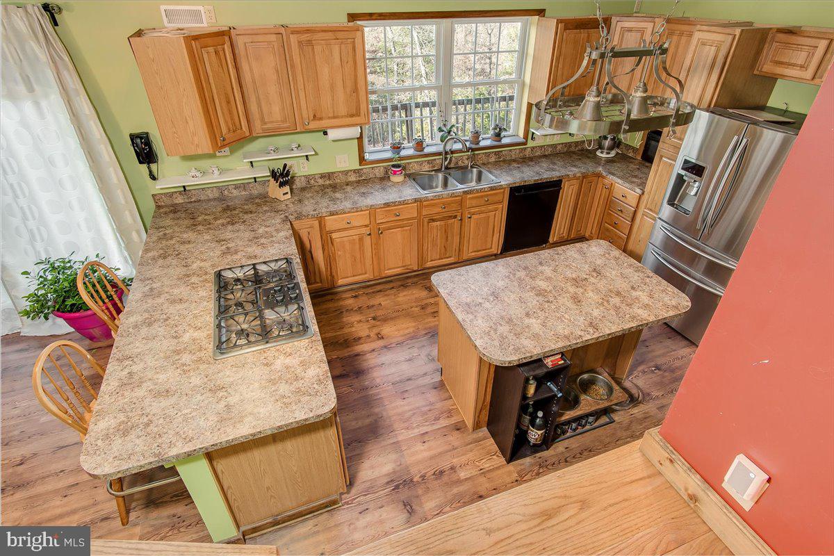 CHESTNUT GROVE - Residential