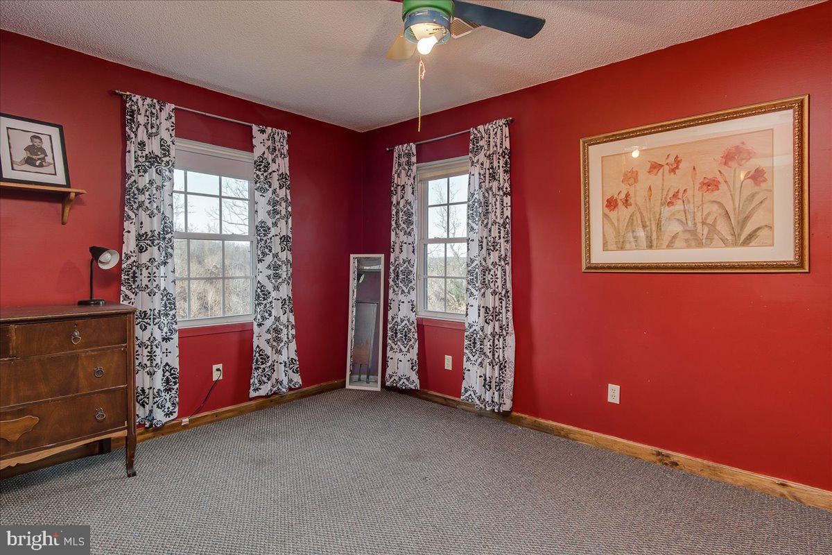 CHESTNUT GROVE - Residential