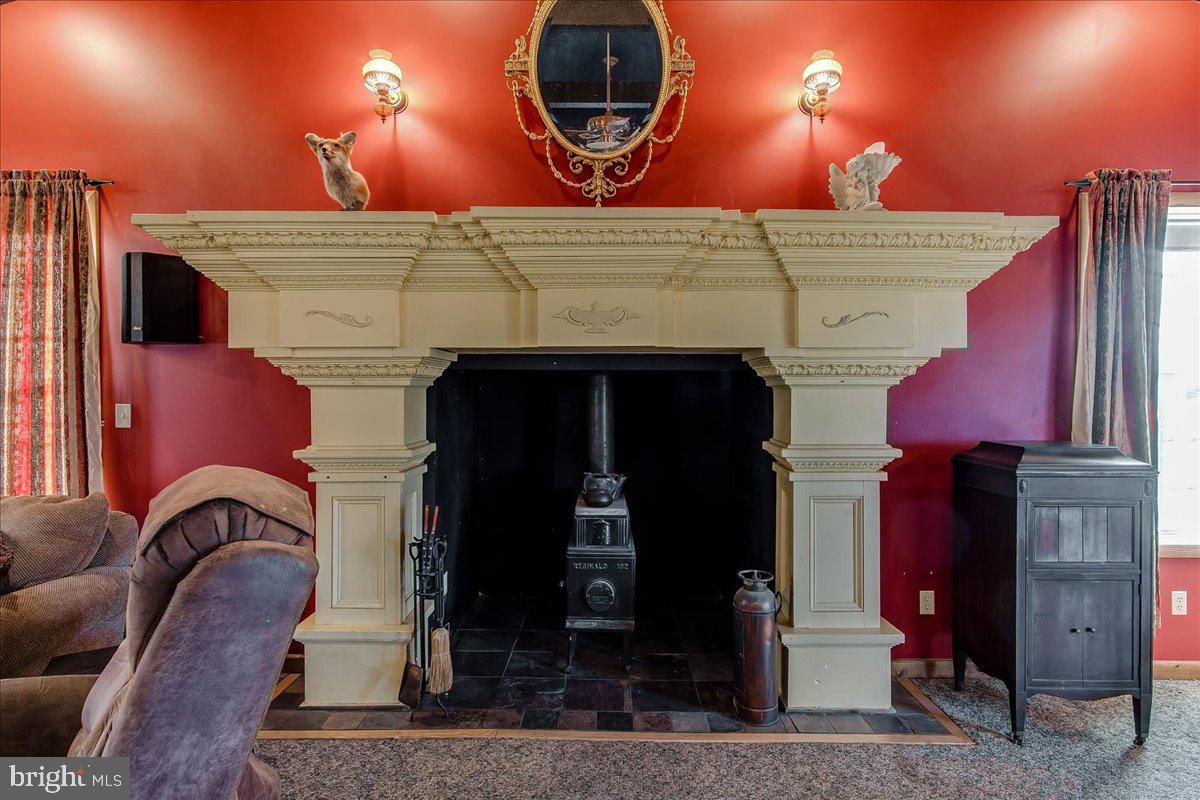 CHESTNUT GROVE - Residential