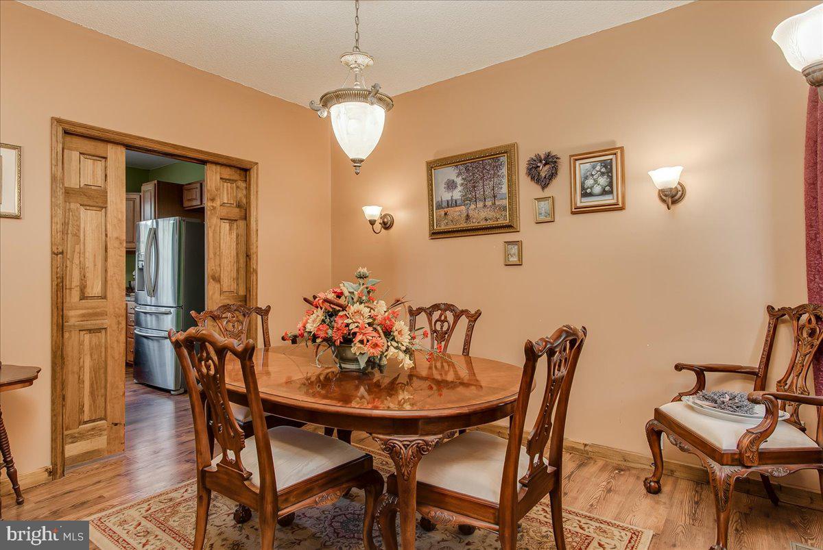 CHESTNUT GROVE - Residential