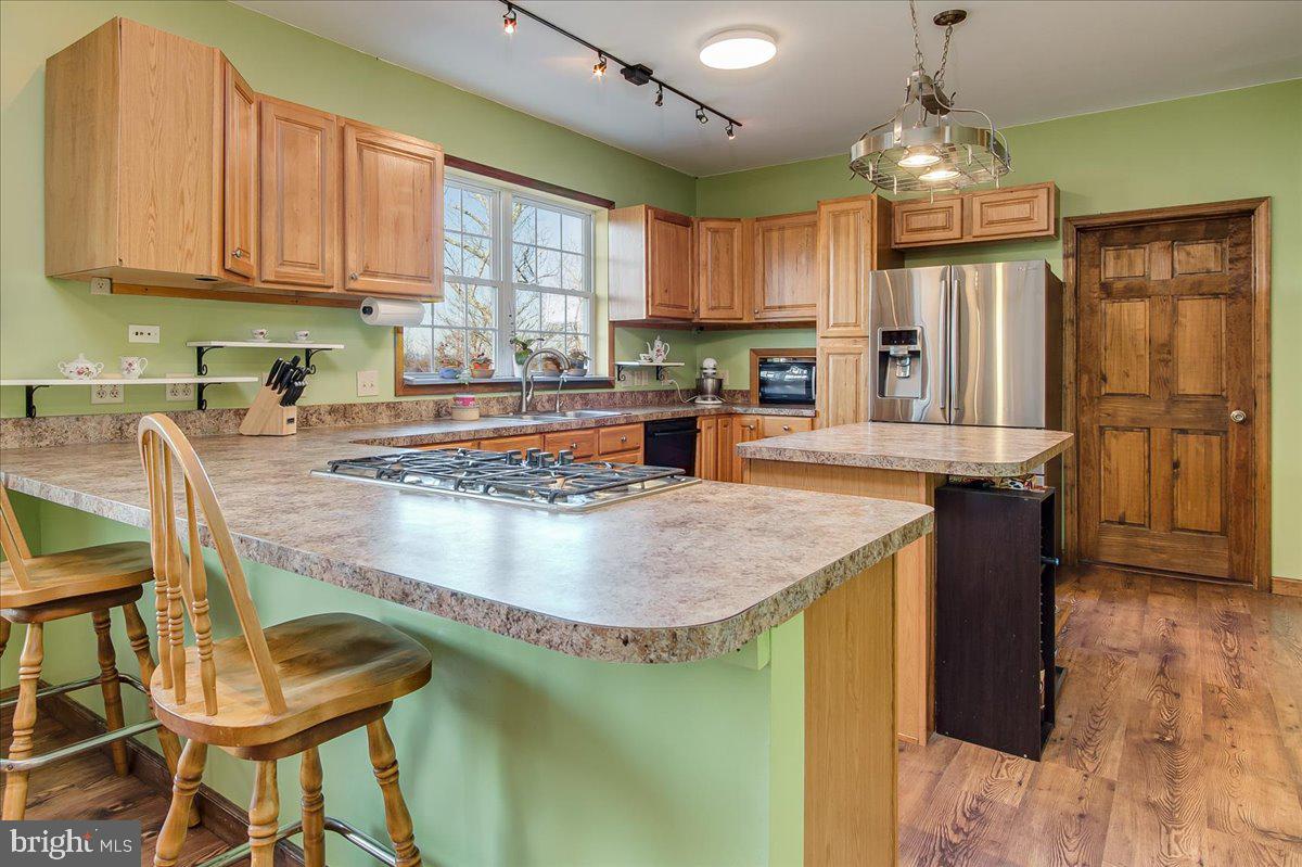 CHESTNUT GROVE - Residential