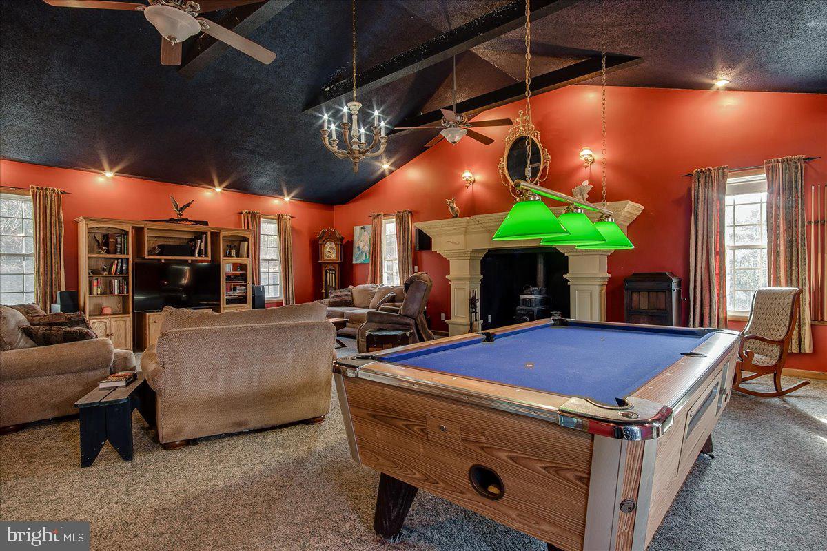 CHESTNUT GROVE - Residential