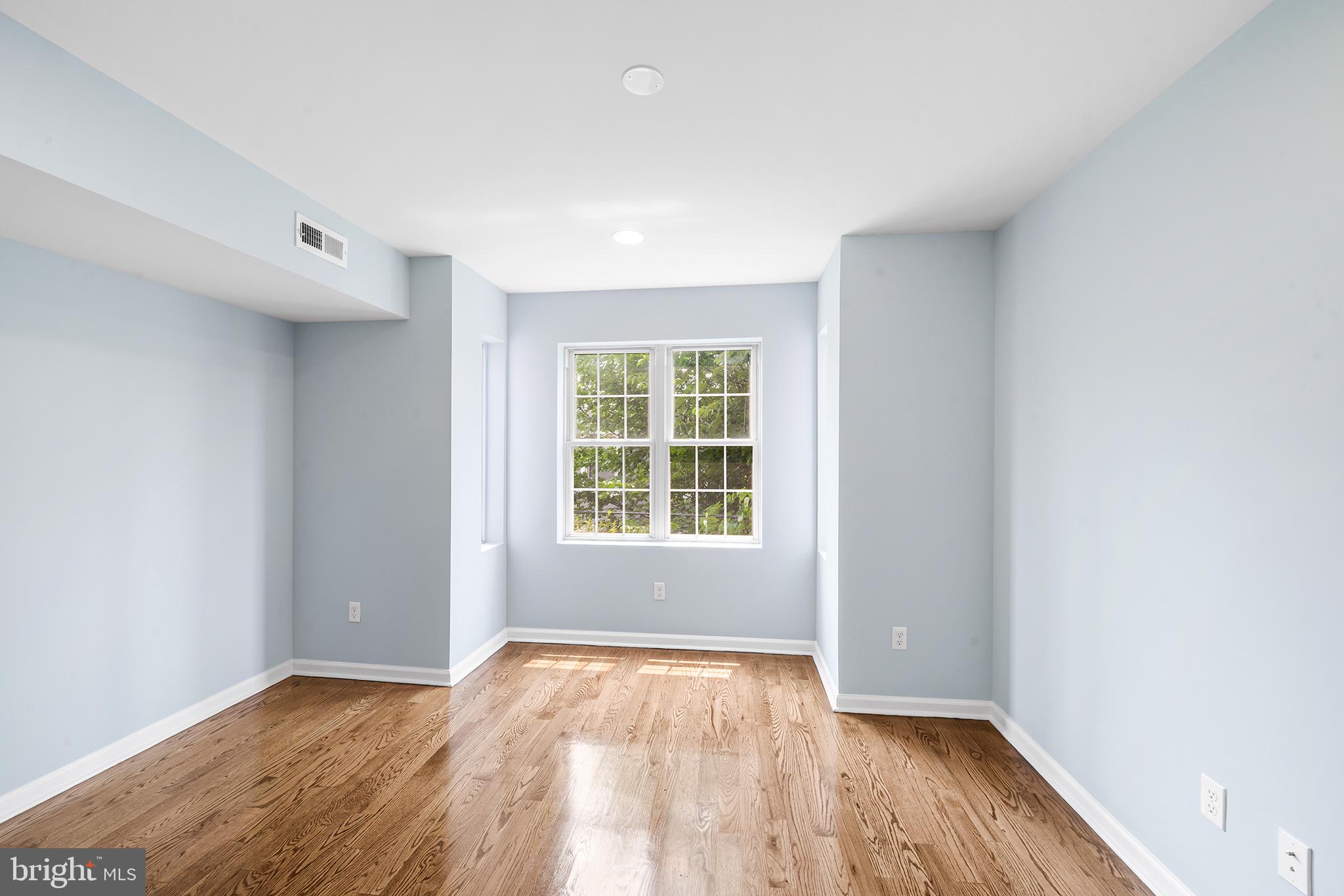 POINT BREEZE - Residential Lease