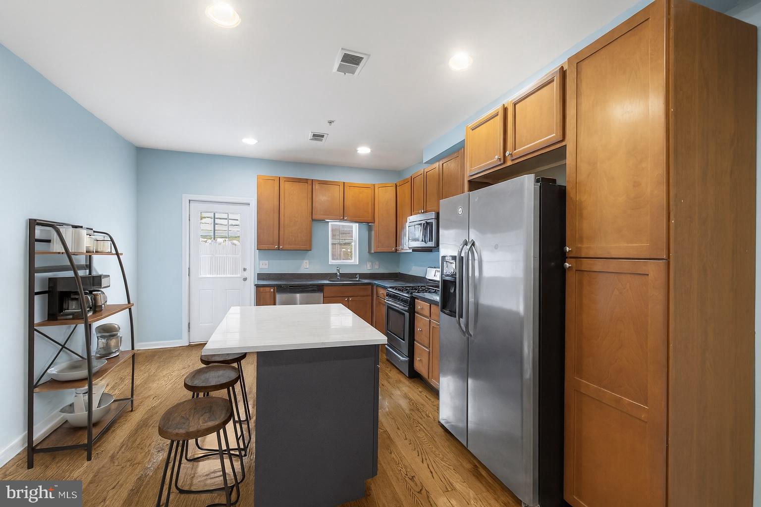 POINT BREEZE - Residential Lease