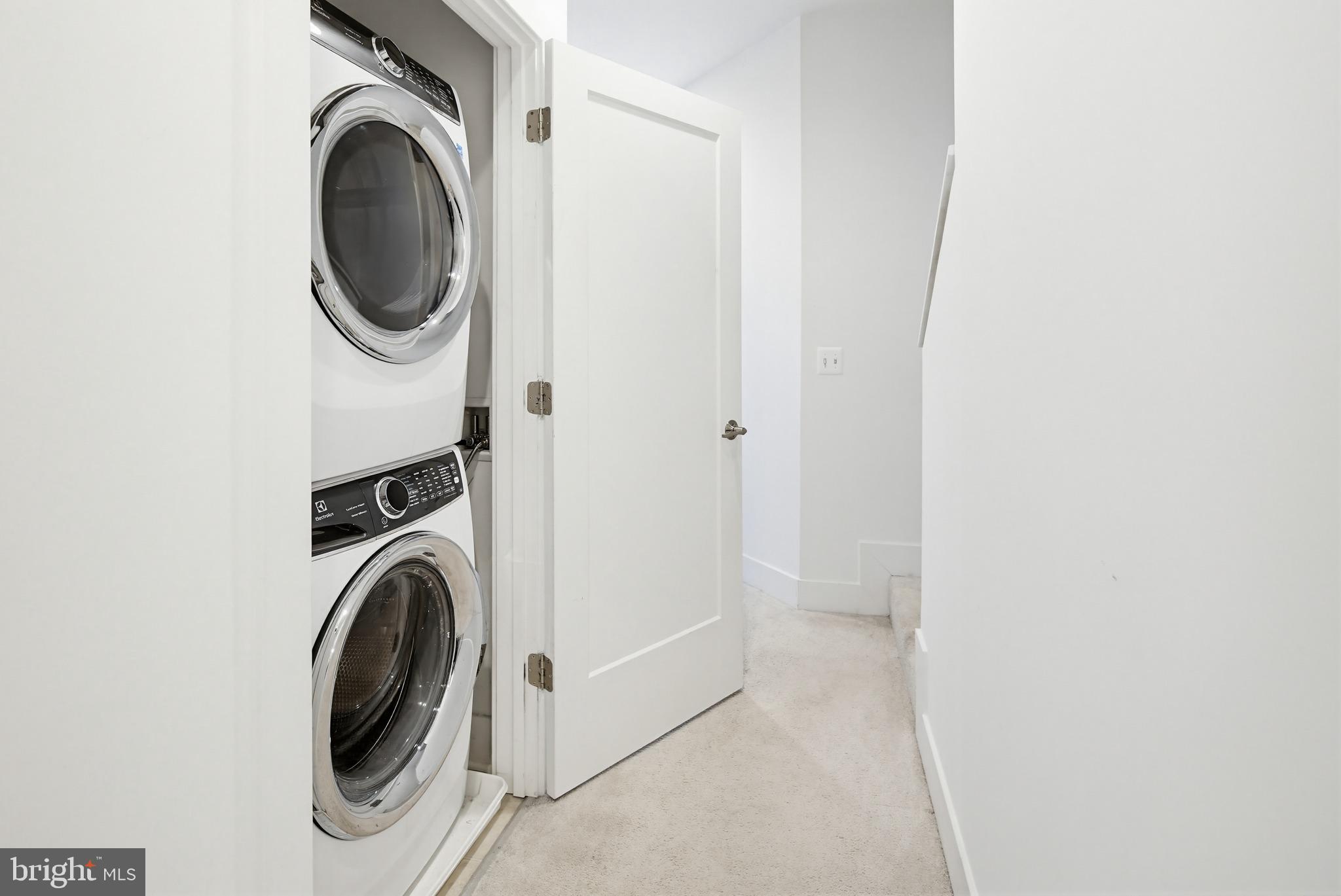 TOWER OAKS - Residential