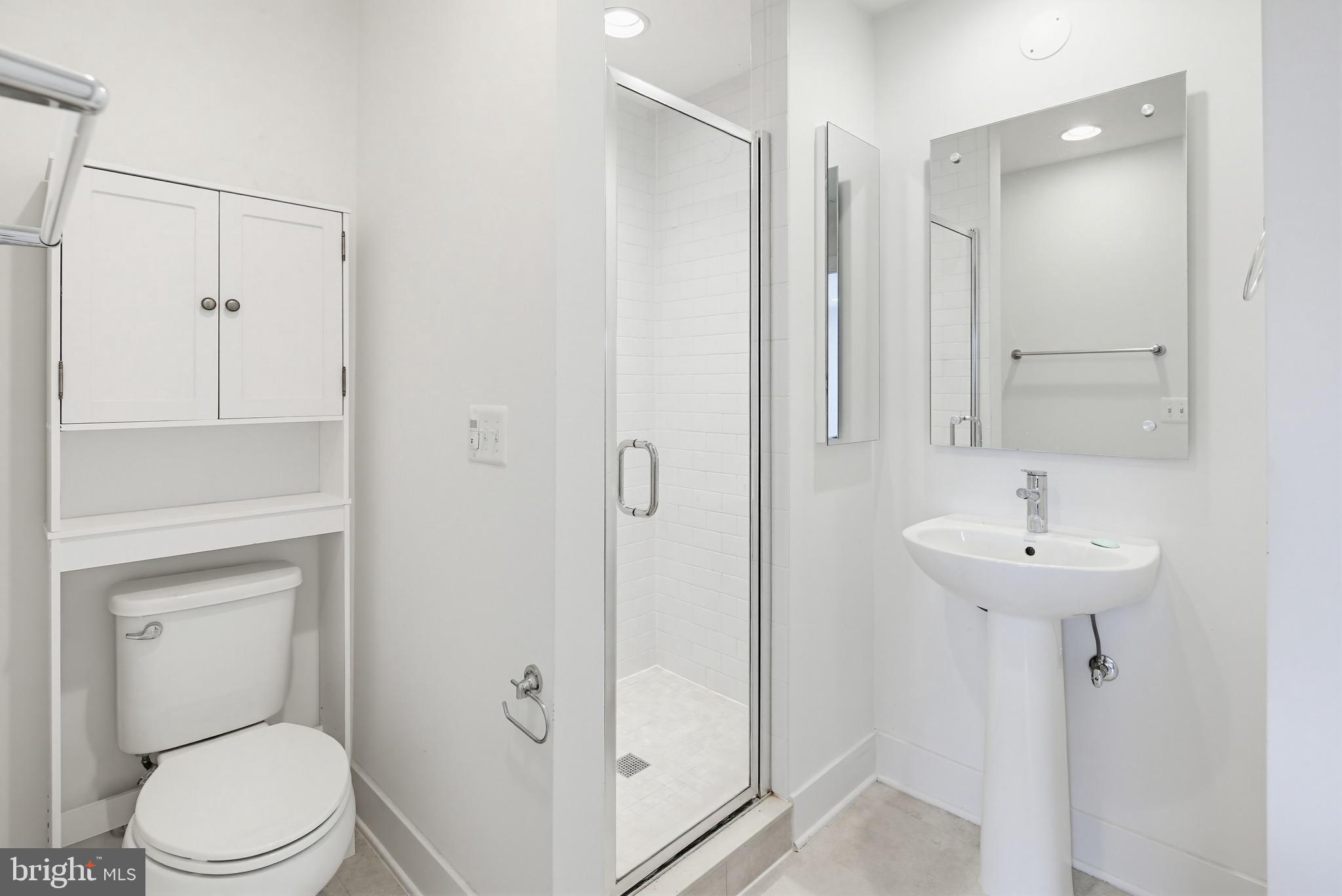 TOWER OAKS - Residential