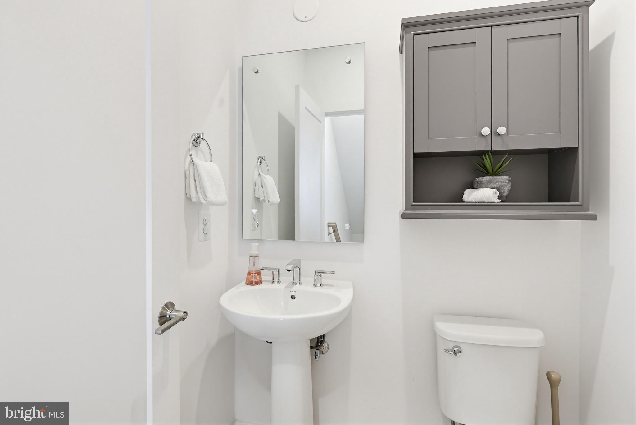 TOWER OAKS - Residential