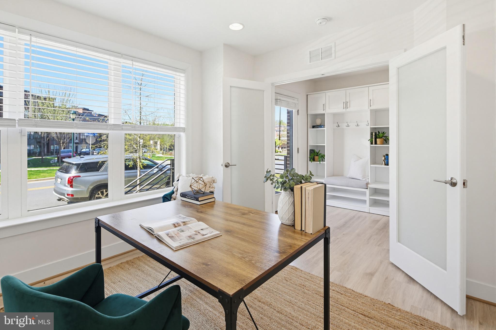 TOWER OAKS - Residential