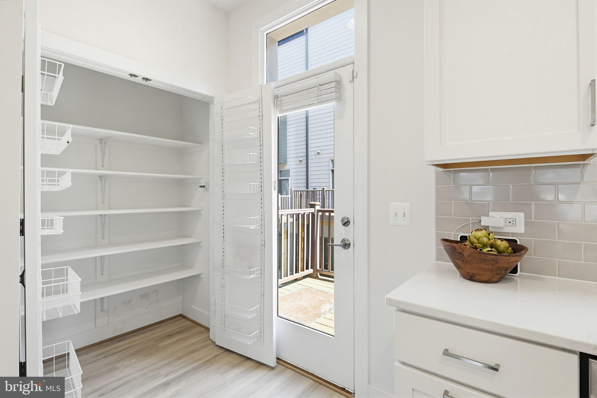 TOWER OAKS - Residential