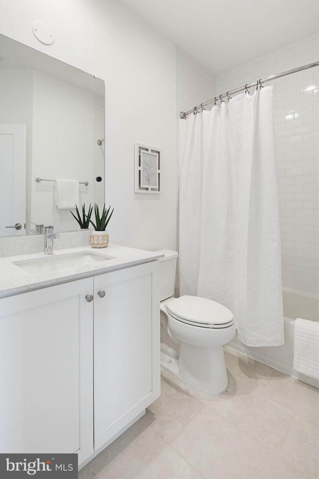 TOWER OAKS - Residential