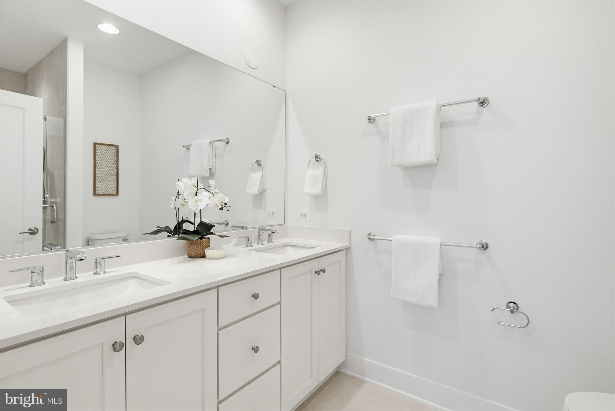 TOWER OAKS - Residential