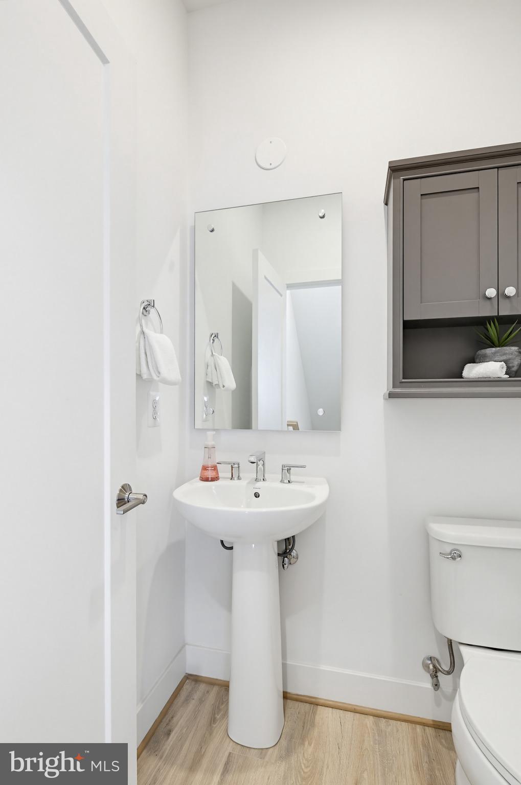 TOWER OAKS - Residential