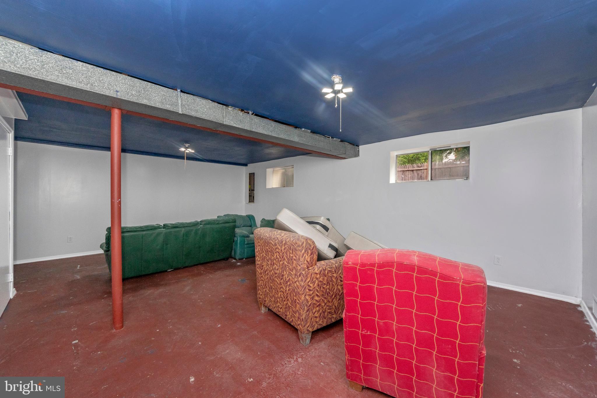 COLLEGE PARK WOODS - Residential