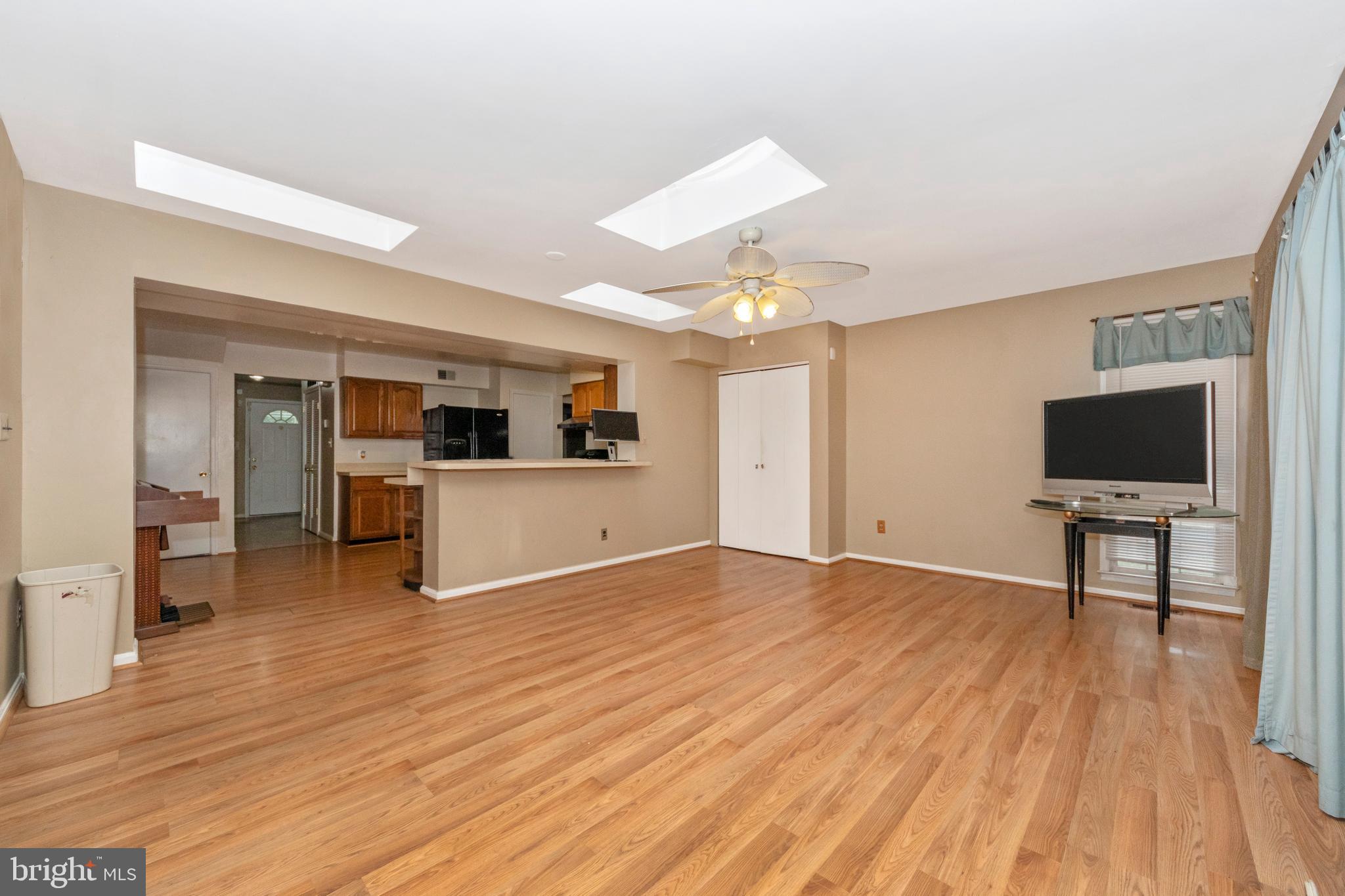 COLLEGE PARK WOODS - Residential