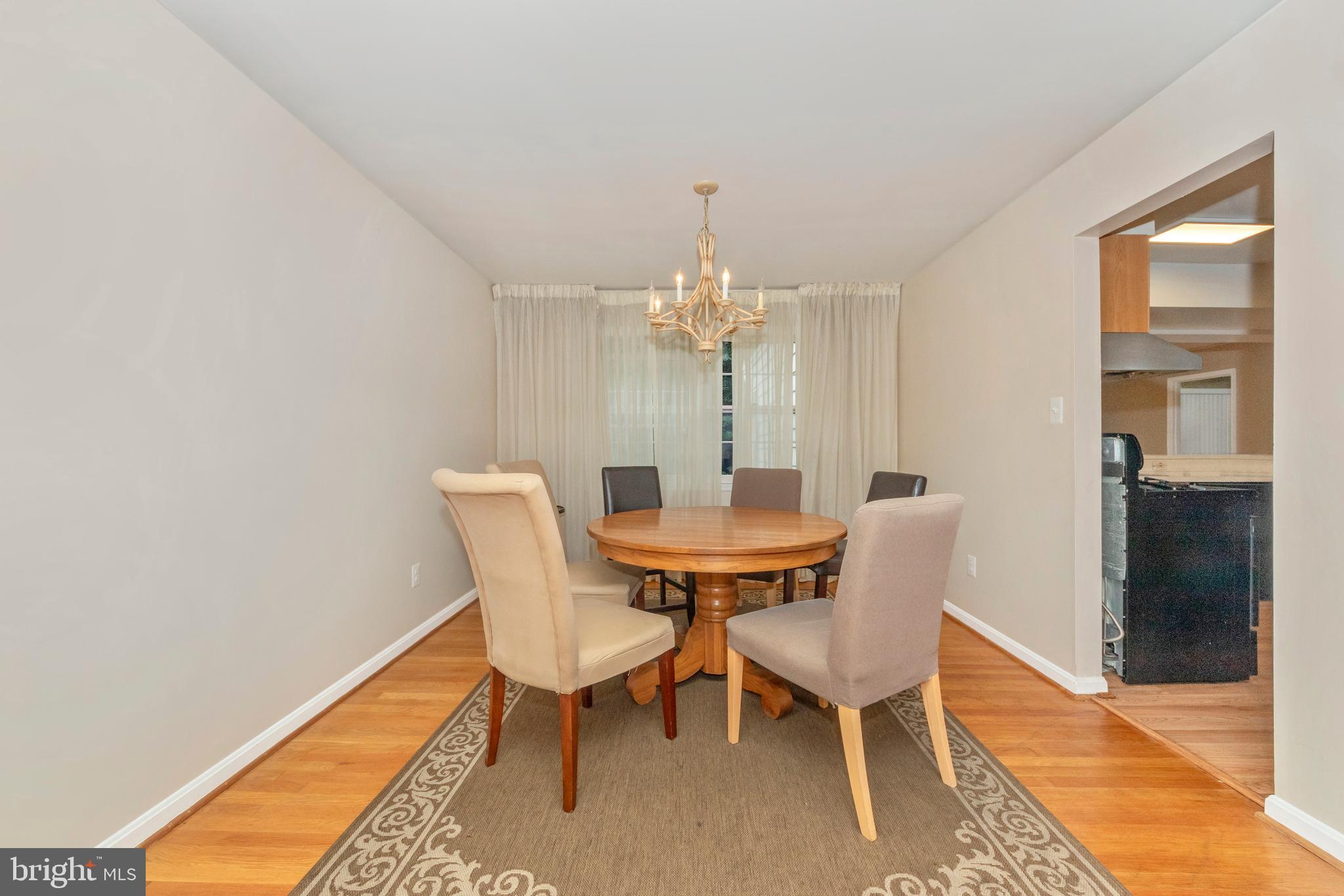 COLLEGE PARK WOODS - Residential