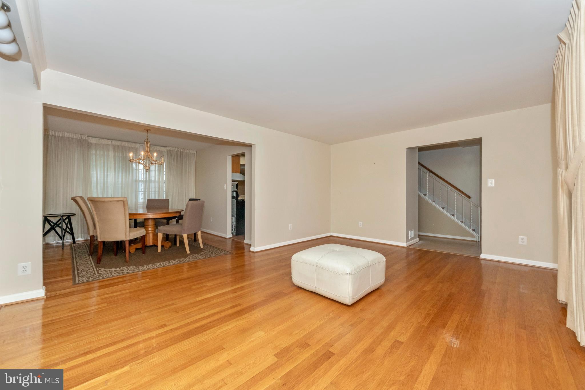 COLLEGE PARK WOODS - Residential