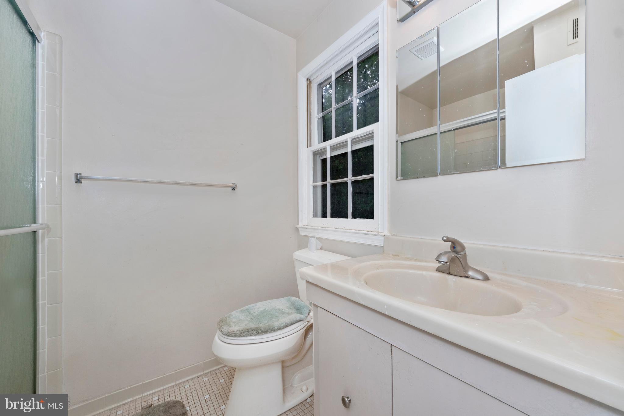 COLLEGE PARK WOODS - Residential