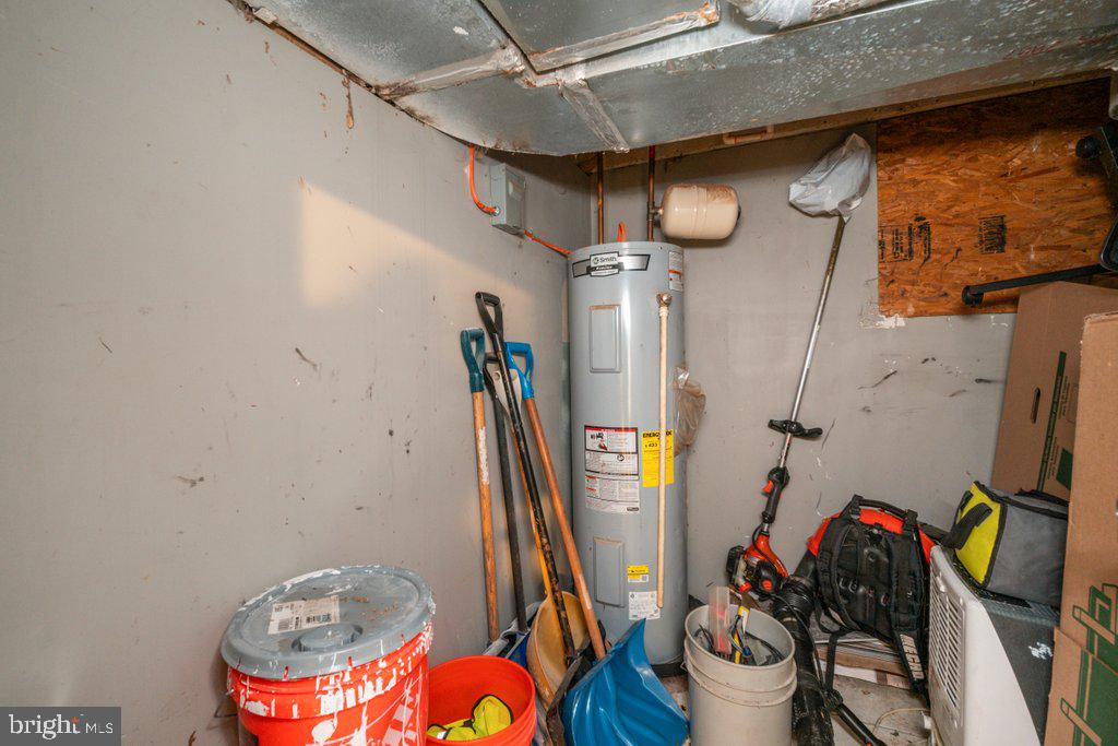 UPTON - Residential Income